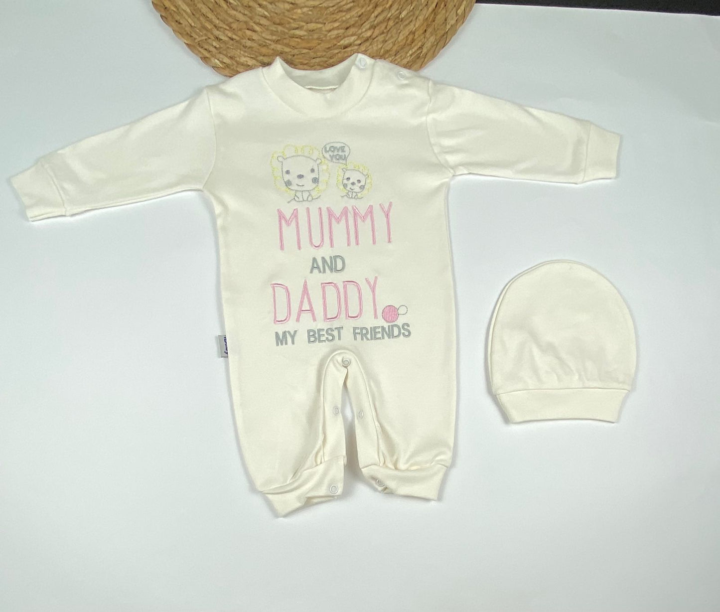 سالوبيت اولادي وبناتي قطن 100% خريفي مكون من قطعتين رسمة mummy and dady😍❤️