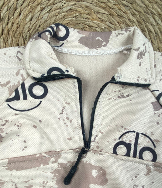 طقم اولادي وبناتي شتوي خامه ميلتون مبطنه من الداخل . مكون من قطعتين alo🤍🤍