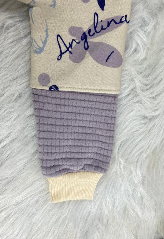 طقم ابناتي شتوي خامه ميلتون مبطنه من الداخل مكون من قطعتين رسمة فراشات 🤍🤍