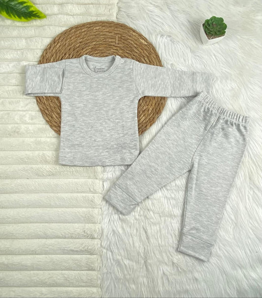 دفايه قطن 100% بوبره داخليه اولادي وبناتي مكونه من قطعتين ماركه فاني باني 🤍🩶