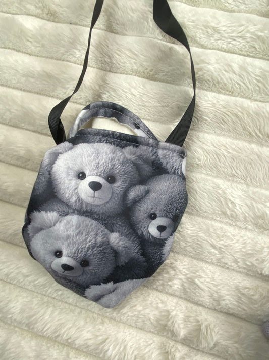 طقم اطفال شتوي خامه ميلتون مكون من 3 قطع مبطن من الداخل رسمة دبدوب🤍💙