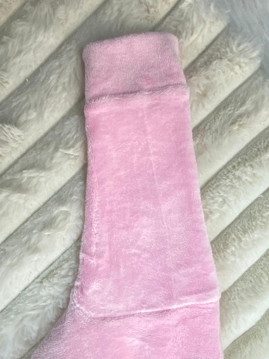 بيجامه قطيفه اولادي و بناتي مكونه من قطعتين خامه مريحه penguins🤍🩷