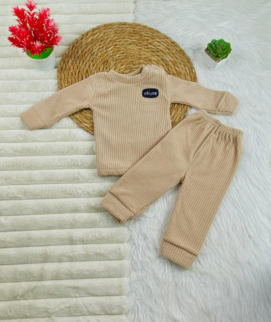 بيجامه قطيفه مسحب اولادي وبناتي مكونه من قطعتين مبطن من الداخل من شيكو🤍🩷