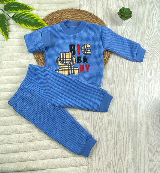 طقم اولادي وبناتي شتوي خامه قطيفه مكون من قطعتين مبطن من الداخل big baby🤍🤍