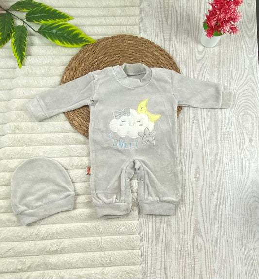 سالوبيت شتوي قطيفه مكون من قطعتين رسمة هلال ونجمه وسحابة 🩷❤️