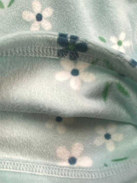 بيجامه بناتي شتوي قطيفه مبطنه من الداخل مكون من قطعتين رسمة ورد🤍🩷