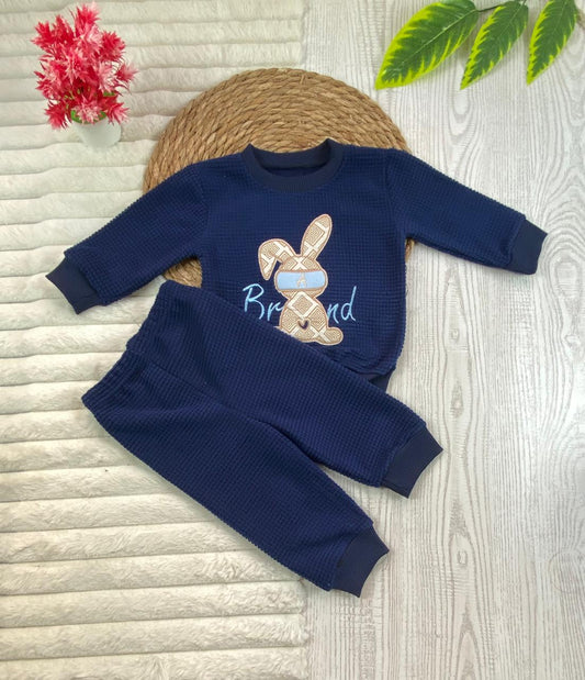 طقم بناتي شتوي خامه قطيفه مكون من قطعتين مبطن من الداخل A🤍🤍