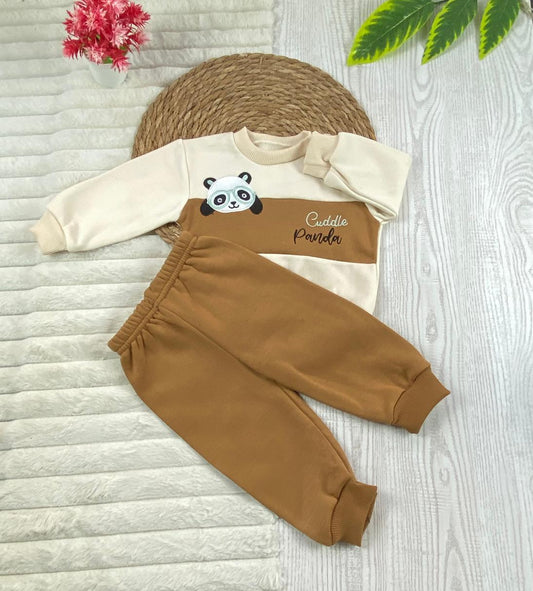 طقم اولادي وبناتي شتوي خامه ميلتون مكون من قطعتين رسمة باندا ❤️🤍