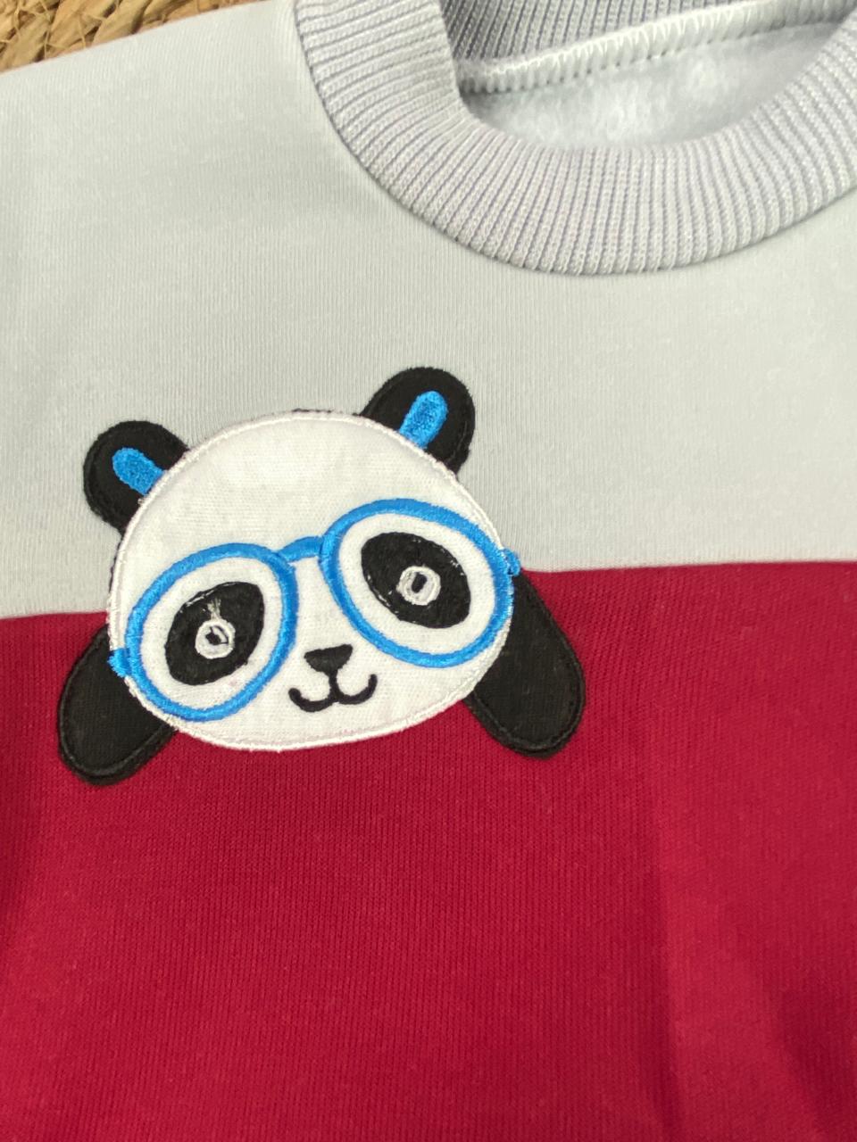 طقم اولادي وبناتي شتوي خامه ميلتون مكون من قطعتين رسمة باندا ❤️🤍