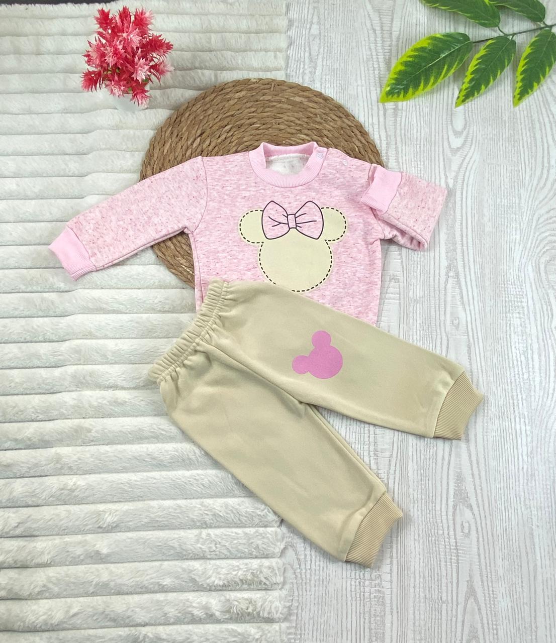 طقم بناتي شتوي خامه ميلتون مكون من قطعتين رسمة فيونكه ❤️🤍