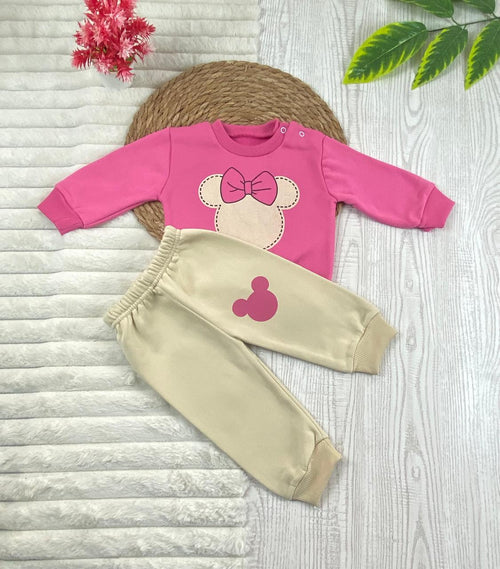 طقم بناتي شتوي خامه ميلتون مكون من قطعتين رسمة فيونكه ❤️🤍