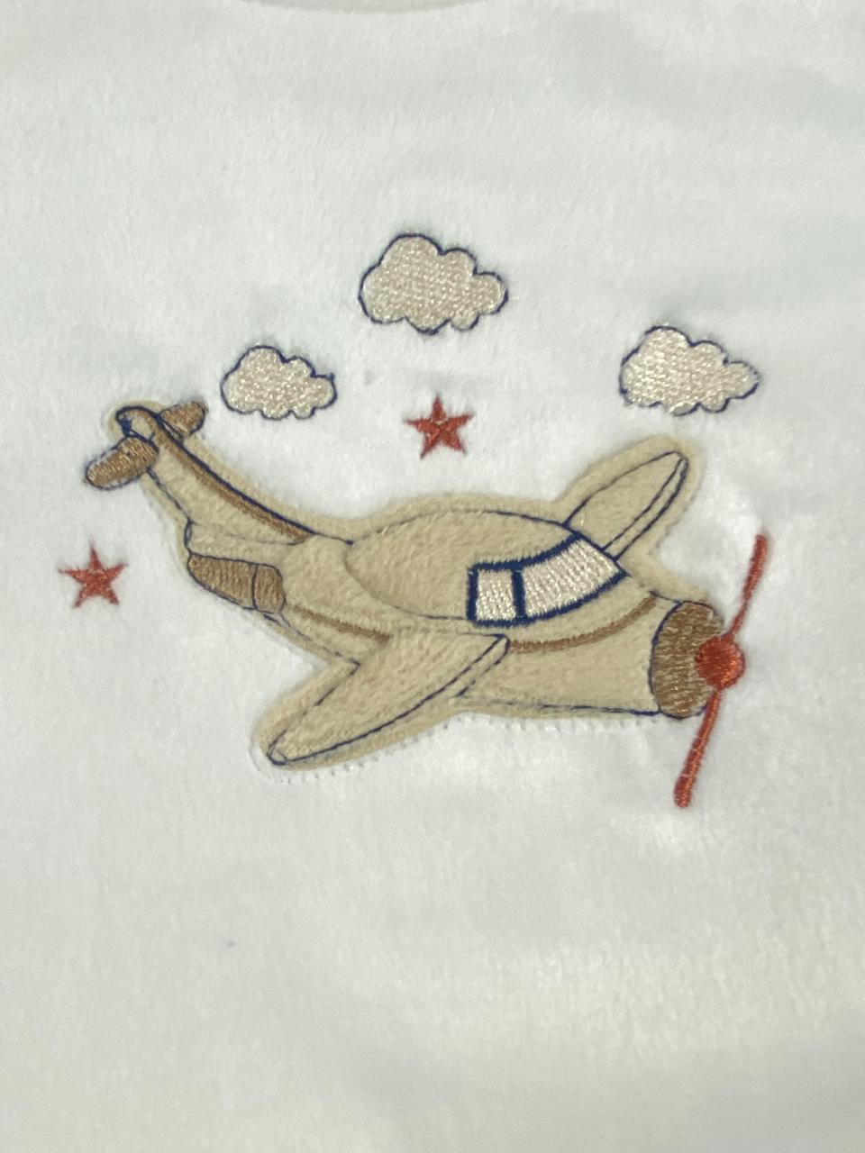 بيجامه اولادي و بناتي شتوي قطيفه مبطنه من الداخل ف مكون من قطعتين رسمة طياره🤍🩷