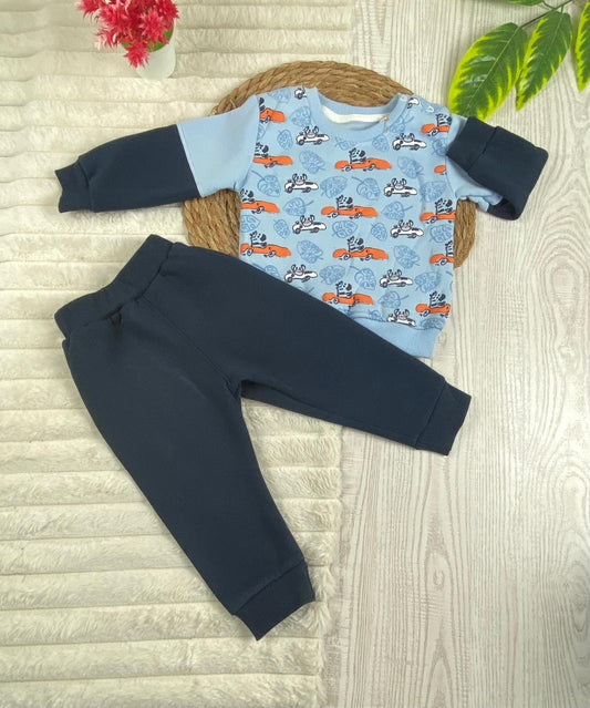 طقم شتوي ميلتون اولادي وبناتي مكون من قطعتين رسمة عربيه مبطن من الداخل🩷🤍