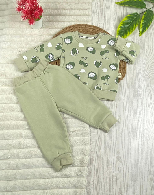 طقم شتوي ميلتون اولادي وبناتي مكون من قطعتين رسمة فواكه مبطن من الداخل🩷🤍