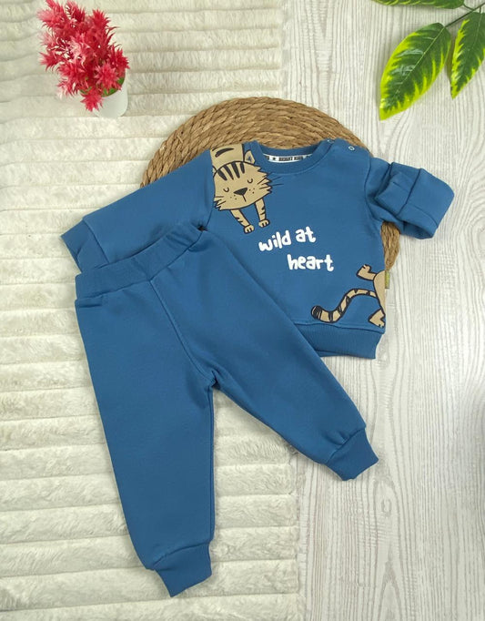 طقم شتوي ميلتون اولادي وبناتي مكون من قطعتين رسمة قطه مبطن من الداخل🩷🤍