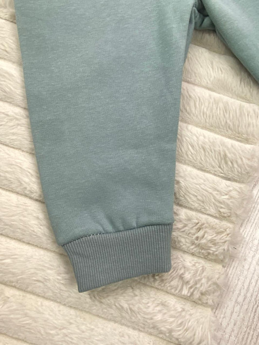 طقم شتوي ميلتون بناتي مكون من قطعتين رسمة بنت بنضاره مبطن من الداخل🩷🤍