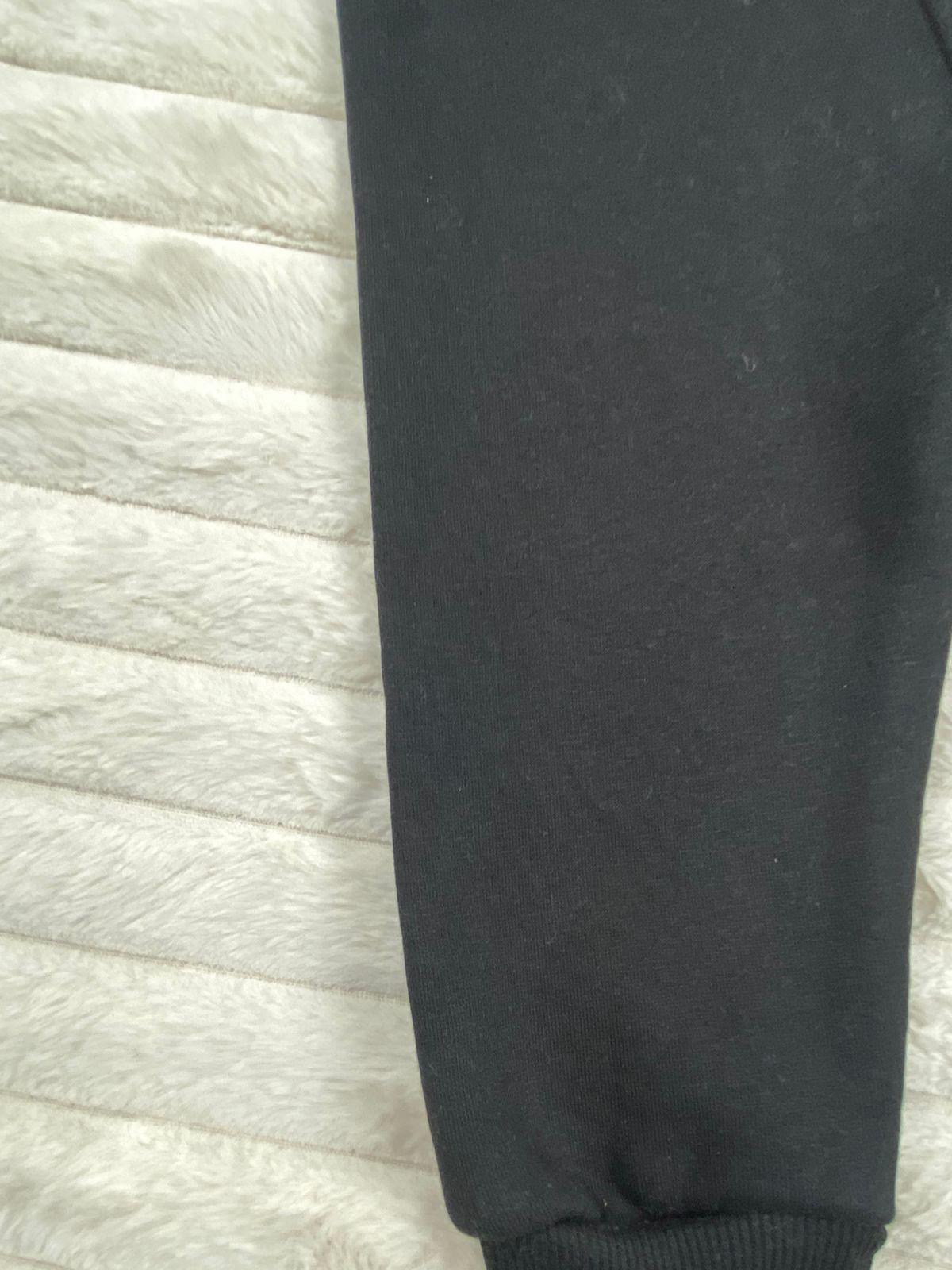 طقم شتوي ميلتون اولادي وبناتي مكون من قطعتين رسمة هاشتاج مبطن من الداخل🩷🤍