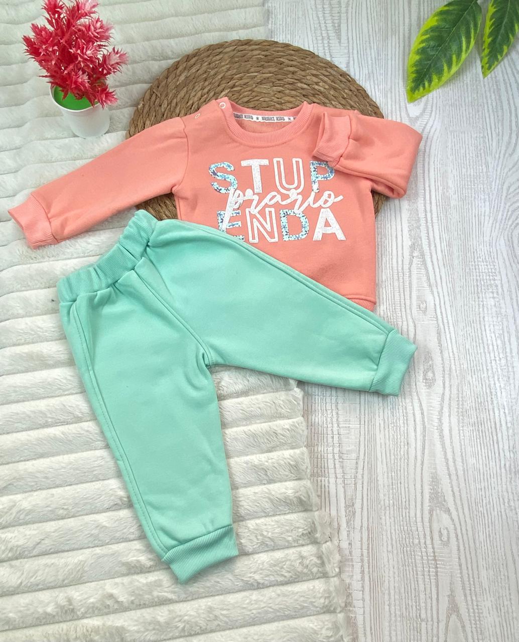طقم بناتي شتوي خامه ميلتون مبطن من الداخل مكون من قطعتين STUP ENDA❤️🤍