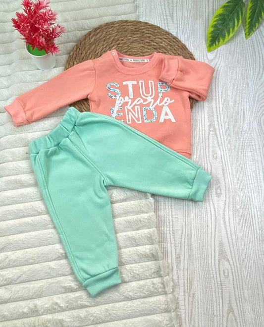 طقم بناتي شتوي خامه ميلتون مبطن من الداخل مكون من قطعتين STUP ENDA❤️🤍