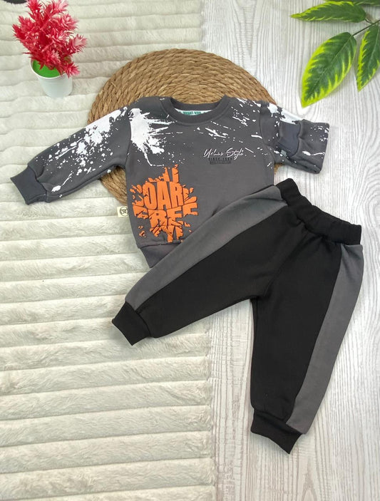 طقم اولادي وبناتي شتوي خامه ميلتون مكون من قطعتين مبطن من الداخل ❤️🤍