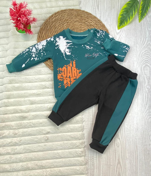 طقم اولادي وبناتي شتوي خامه ميلتون مكون من قطعتين مبطن من الداخل ❤️🤍