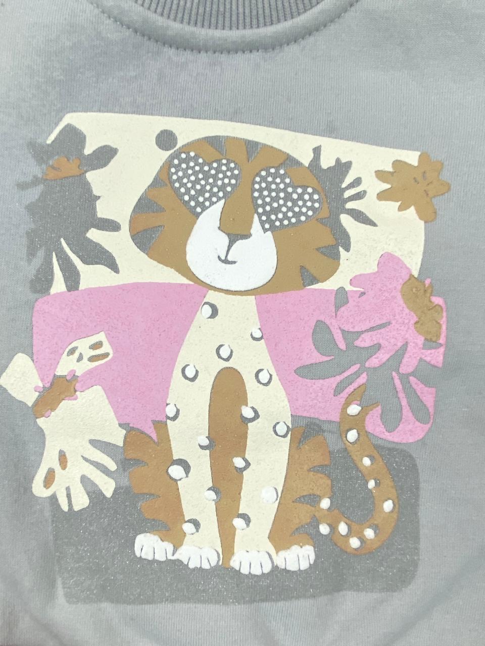 طقم بناتي شتوي خامه ميلتون مكون من قطعتين مبطن من الداخل رسمة قطه❤️🤍