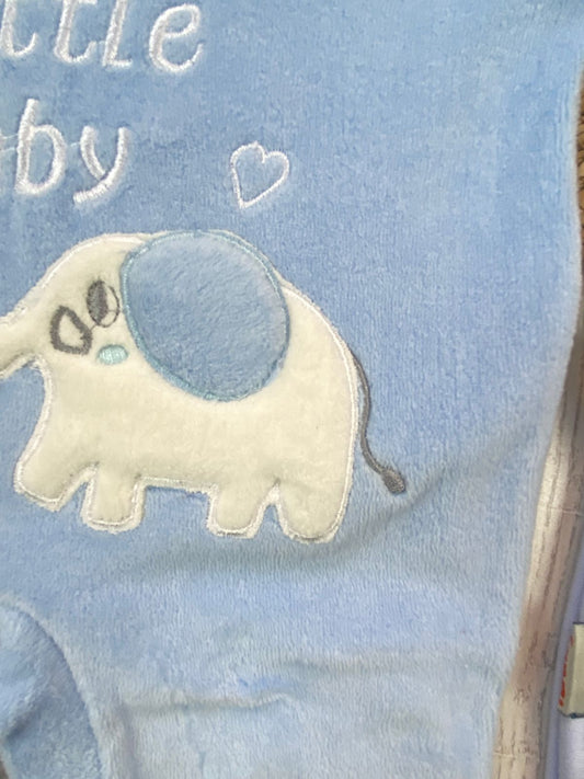 طقم مستشفي قطيفه 100% مكون من اربع قطع رسمة الفيل 🩷💙🖤