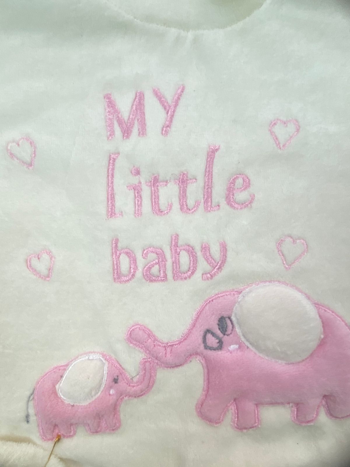 طقم مستشفي قطيفه 100% مكون من اربع قطع رسمة الفيل 🩷💙🖤