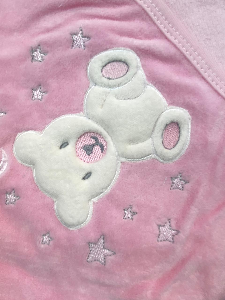 طقم مستشفي قطيفه 100% مكون من اربع قطع رسمة دب 🩷💙🖤