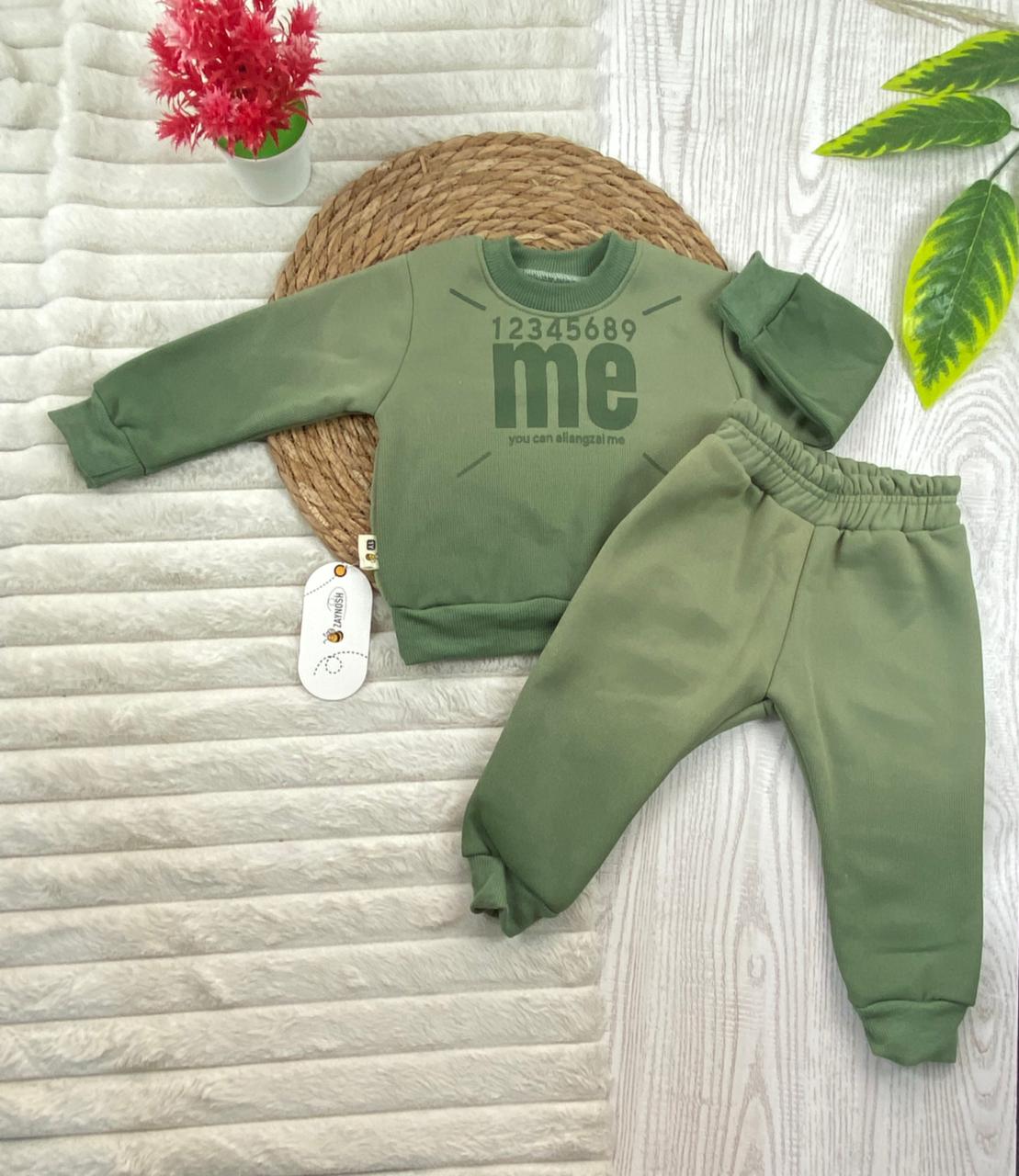 طقم اولادي شتوي خامه ميلتون مبطنه من الداخل مكون من قطعتين ME 🤍🤍