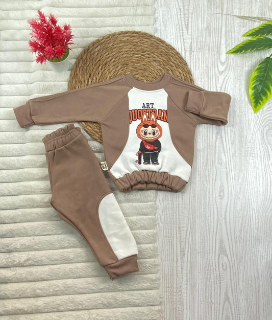 طقم اولادي شتوي خامه ميلتون مبطنه من الداخل مكون من قطعتين رسمة لبوبو  🤍🤍