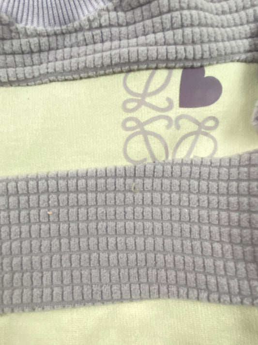 طقم بناتي شتوي خامه ميلتون مبطنه من الداخل مكون من قطعتين رسمة قلب🤍🤍