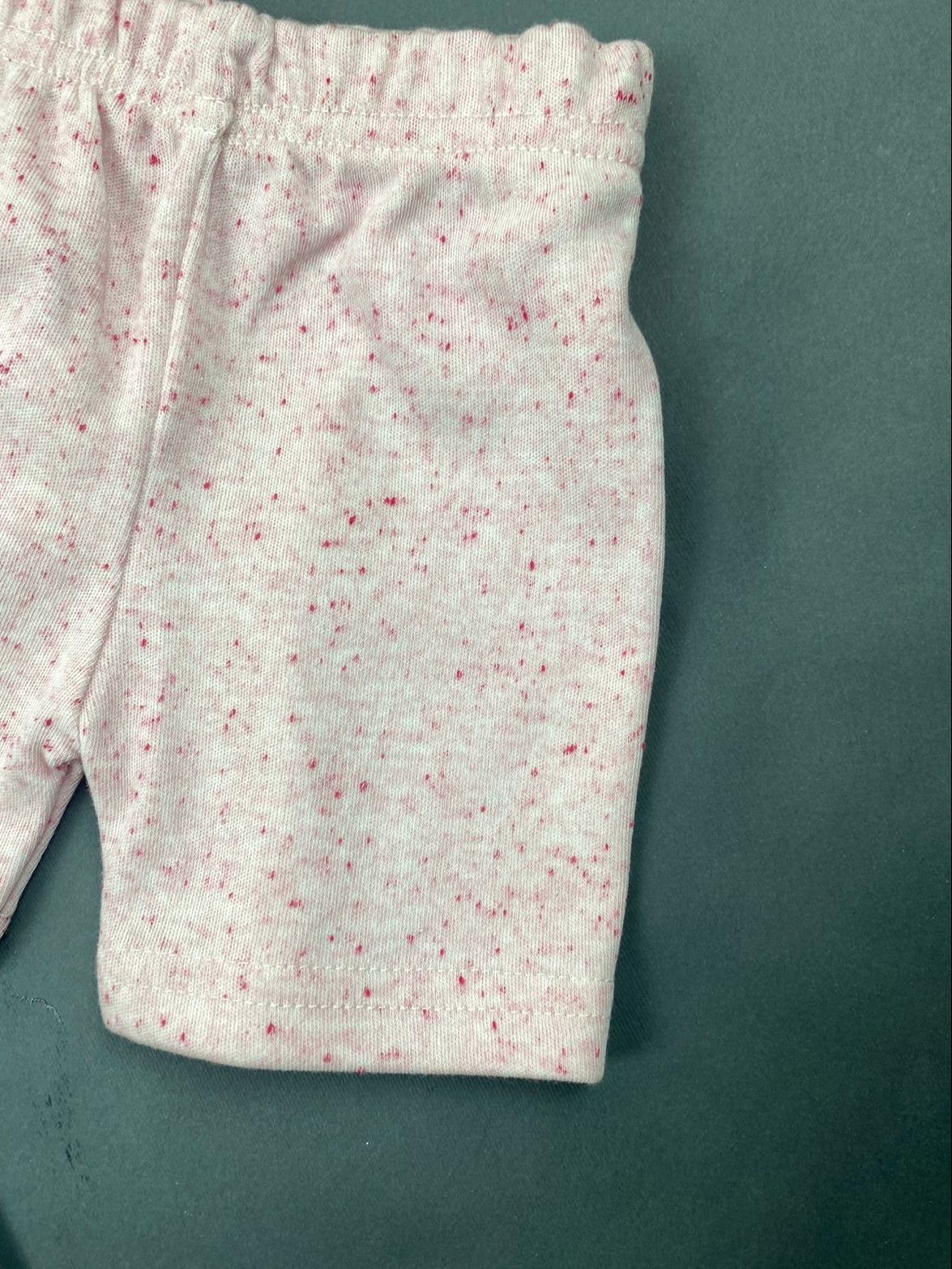 طقم بناتي صيفي رائع مكون من تيشيرت وشورت رسمة 3 بنات 🥰🩷