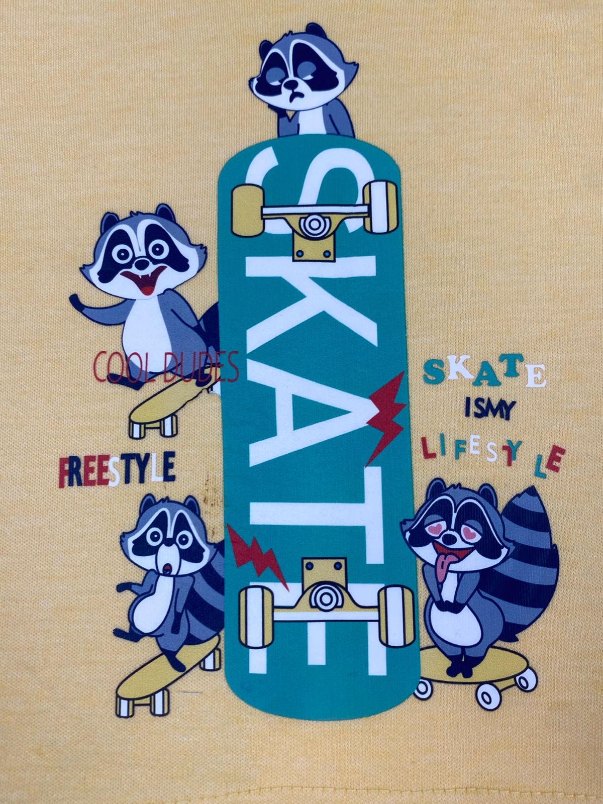 بيجامه صيفي اولادي قطن مكون من قطعتين  skate 🤍😍