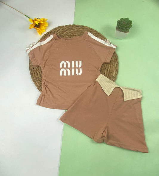 بيجامه صيفي  بناتي قطن100 %  مكون من قطعتين miu miu🤍😍