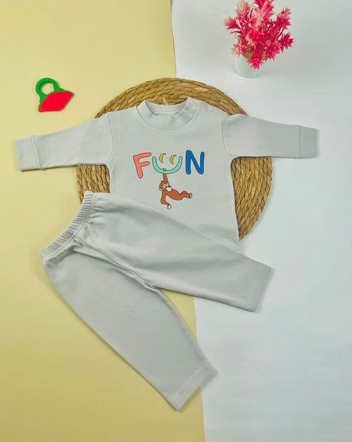 بيجامه خريفي  اولادي وبناتي مكون من قطعتين fun  💕💕