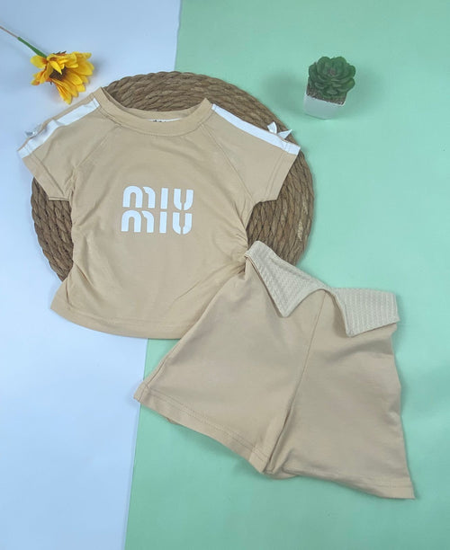 بيجامه بناتي قطن100 %  مكون من قطعتين miu miu🤍😍