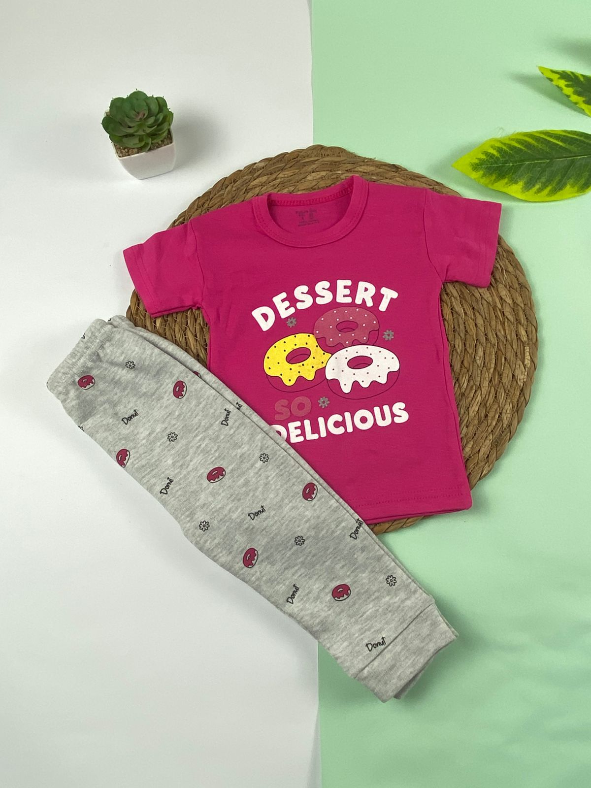 بيجامه بناتي قطن 100% مكون من قطعتين dessert🤍😍
