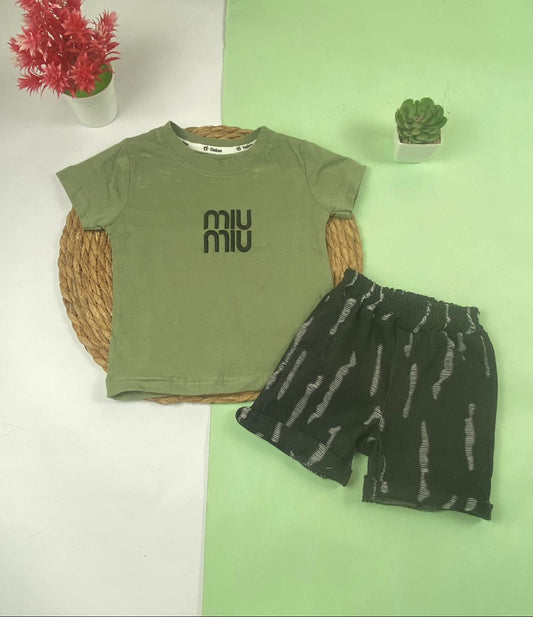 بيجامه صيفي  اولادي قطن100 %  مكون من قطعتين miu miu🤍😍