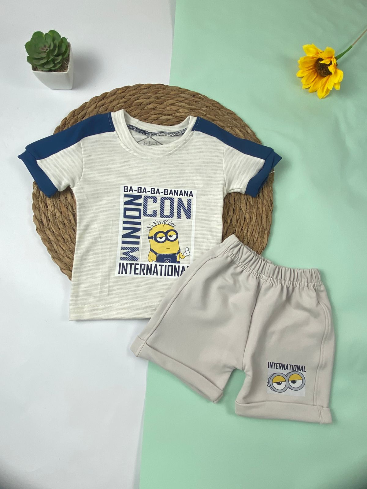 بيجامه اولادي  قطن 100% مكون من قطعتين  minions🤍😍