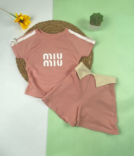بيجامه صيفي  بناتي قطن100 %  مكون من قطعتين miu miu🤍😍