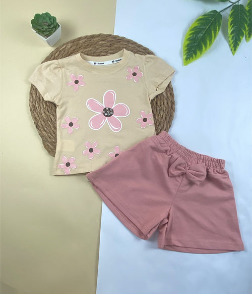 بيجامه بناتي قطن100 %  مكون من قطعتين رسمة وردة🤍😍