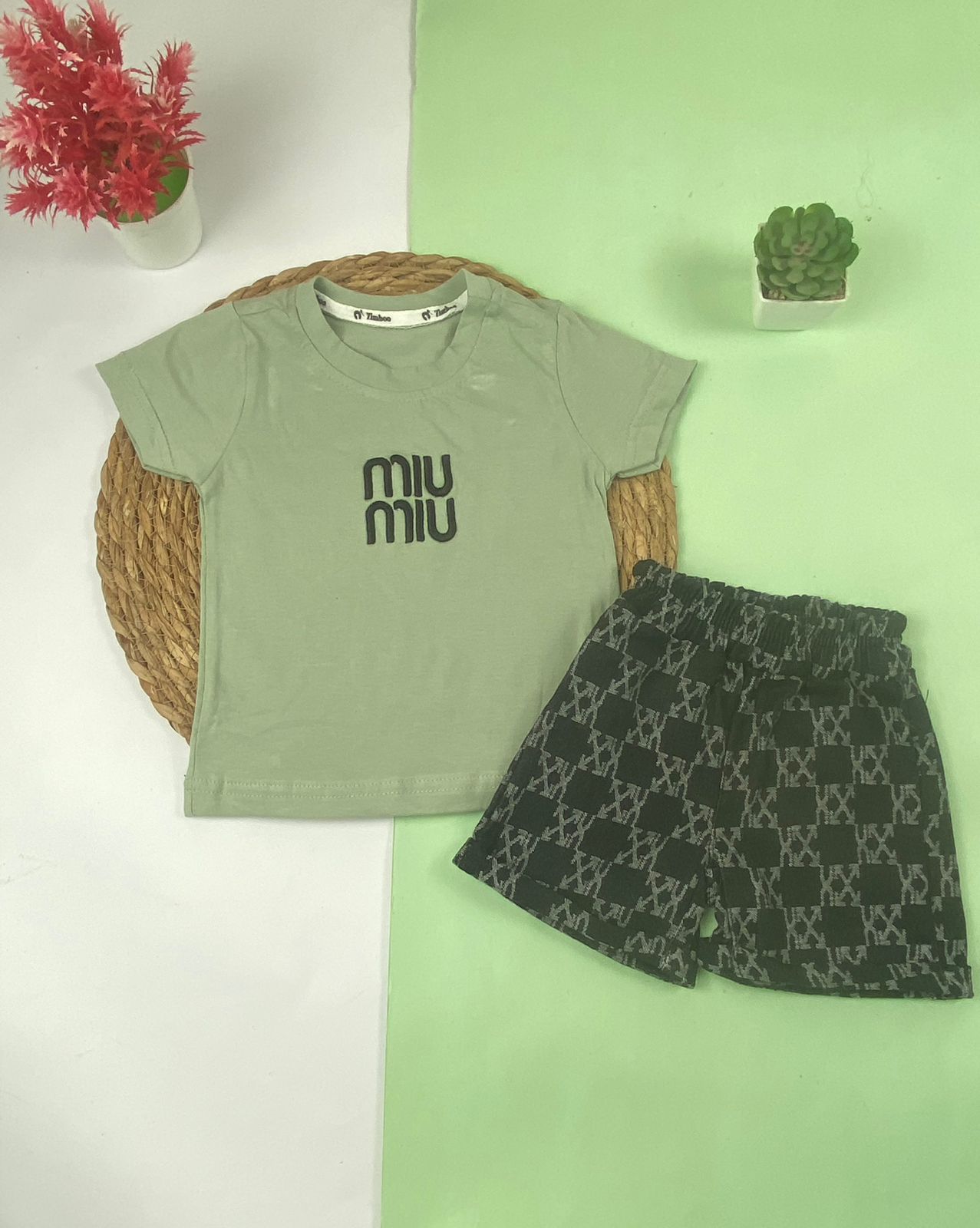 بيجامه صيفي  اولادي قطن100 %  مكون من قطعتين miu miu🤍😍