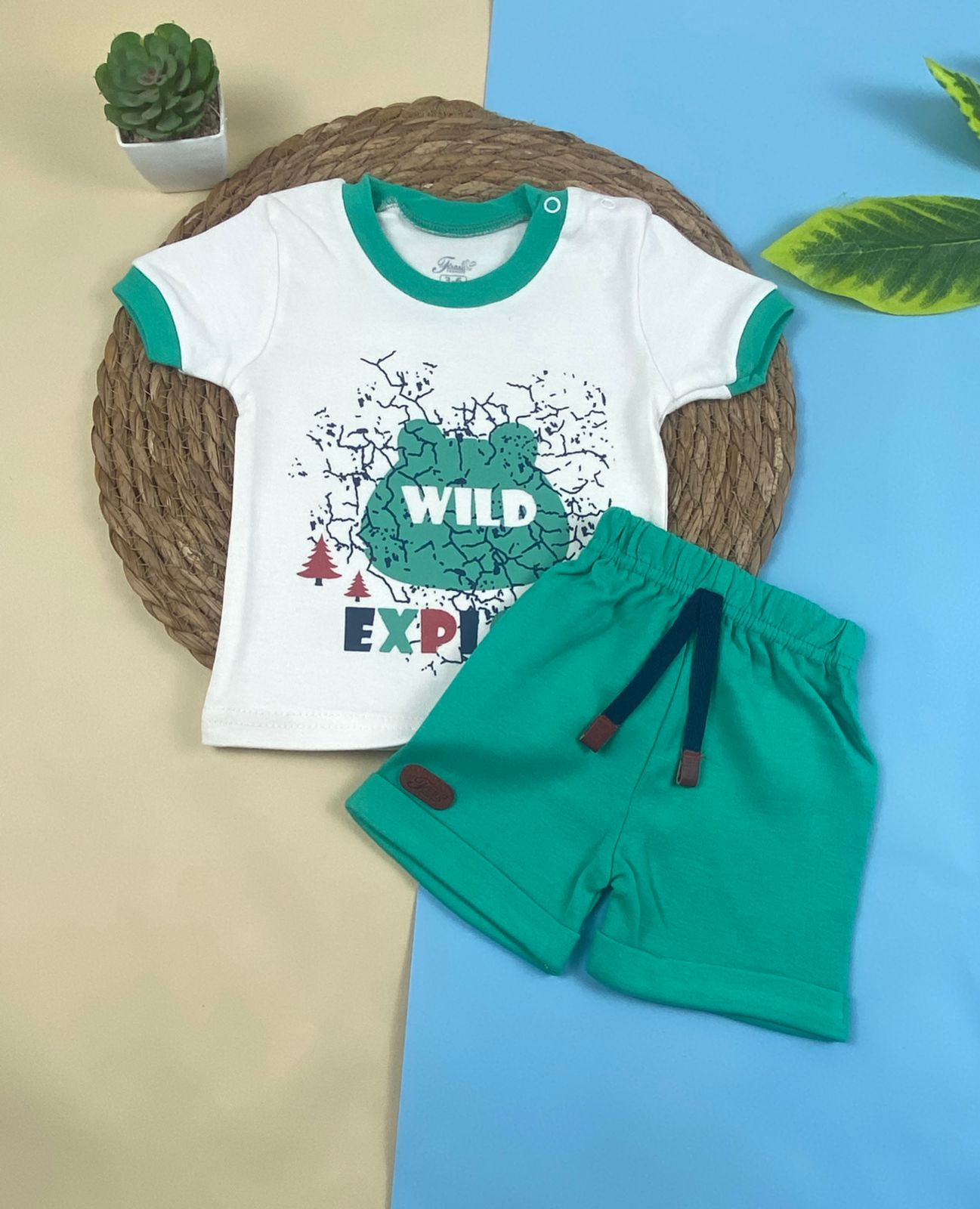 بيجامه اولادي وبناتي قطن مكون من قطعتين  wild explore🤍😍