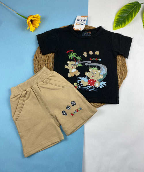 بيجامه اولادي قطن100 %  مكون من قطعتين fun   🤍😍