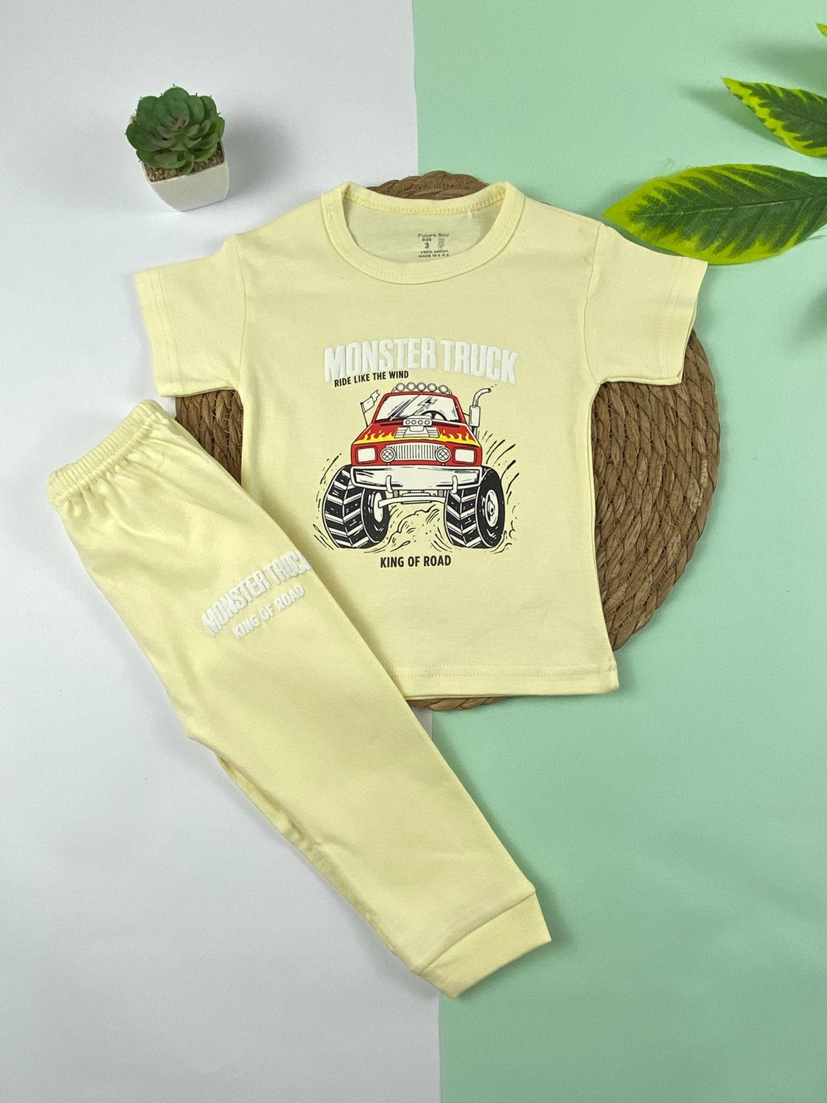 بيجامه اولادي  قطن 100% مكون من قطعتين king of road 🤍😍