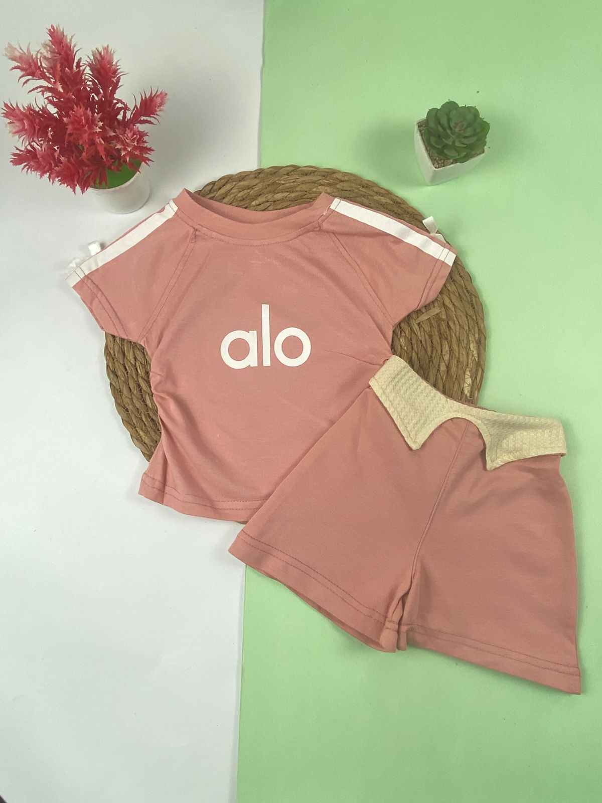 بيجامه صيفي  بناتي قطن100 %  مكون من قطعتين alo🤍😍