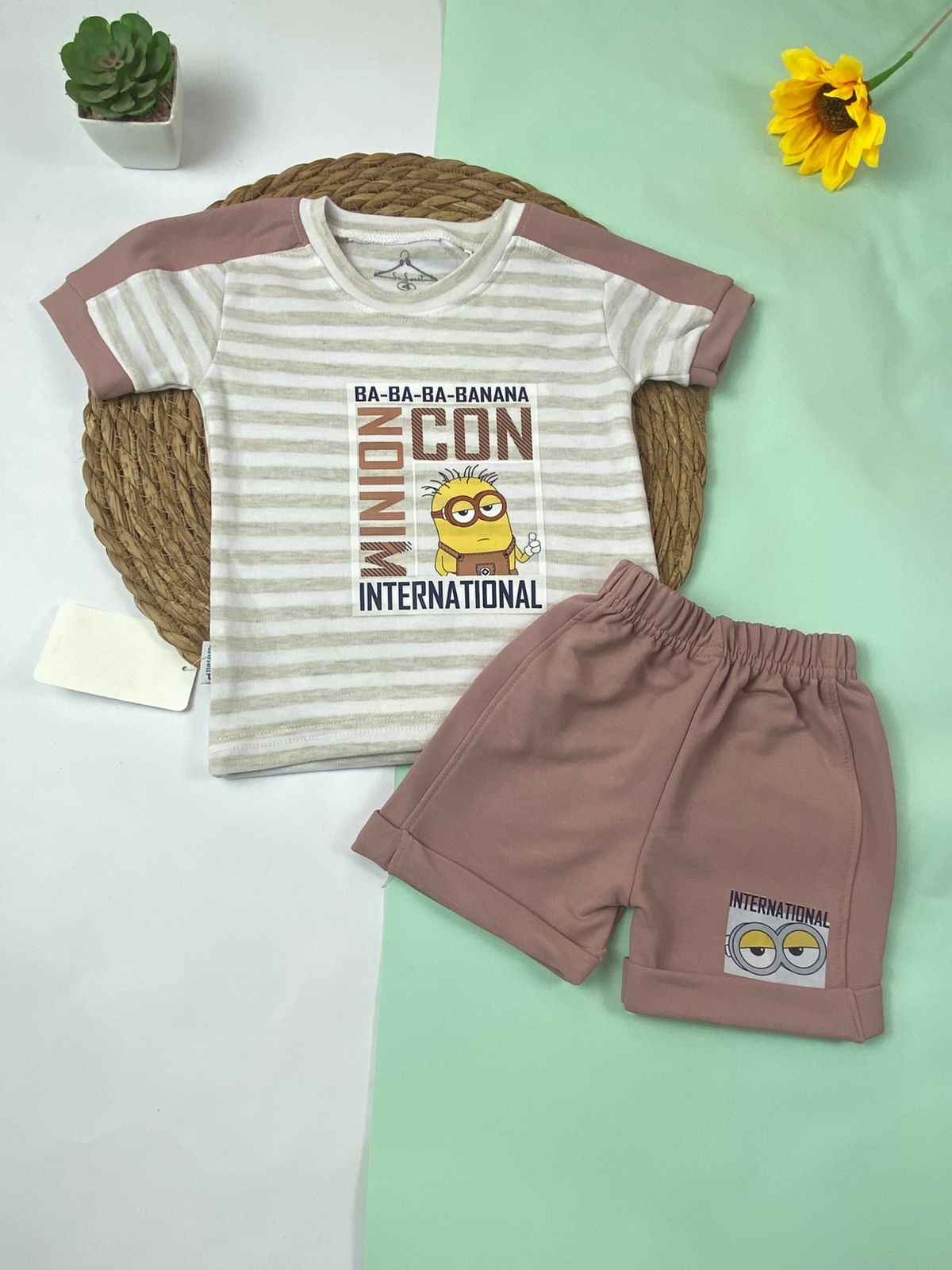 بيجامه اولادي  قطن 100% مكون من قطعتين  minions🤍😍