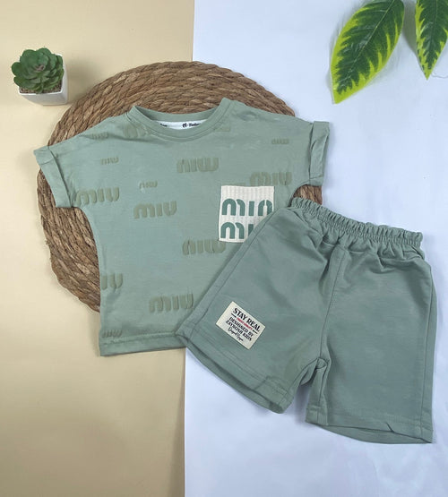بيجامه اولادي  قطن100 %  مكون من قطعتين min min🤍😍