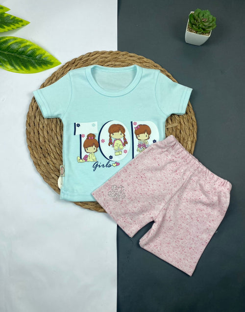 طقم بناتي صيفي رائع مكون من تيشيرت وشورت رسمة 3 بنات 🥰🩷